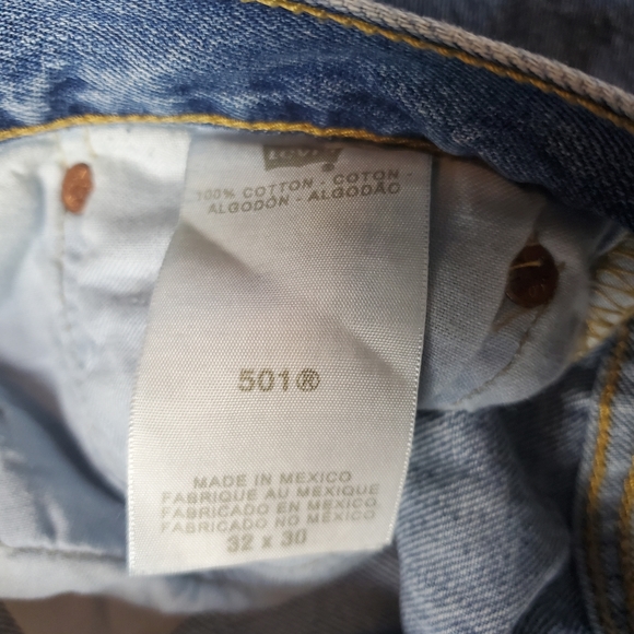 Mens Levi's 501 Button Fly Jeans - Picture 8 of 10